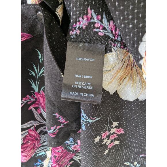 Torrid Womens Black Pink Floral Babydoll Top Flutter Sleeves Side Ties Size 1X - Picture 5 of 8